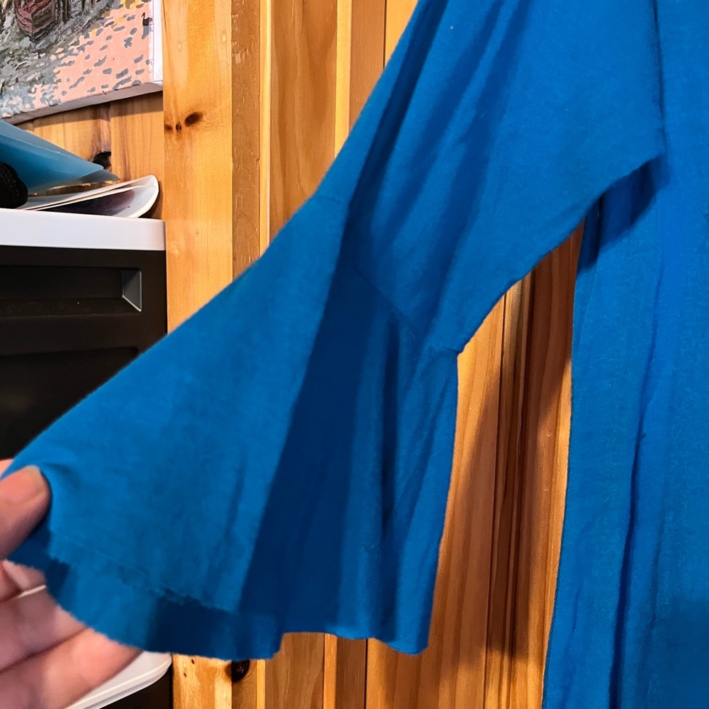 Blue Asymmetrical Top with Ruffle Sleeves - Picture 3 of 4